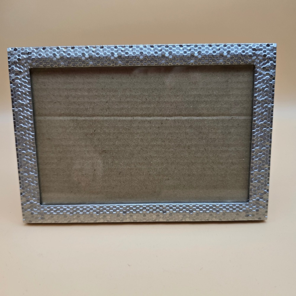 Threshold Hammered Metal Silver Photo Frame 4x6 Textured Honeycomb Tabletop Wall